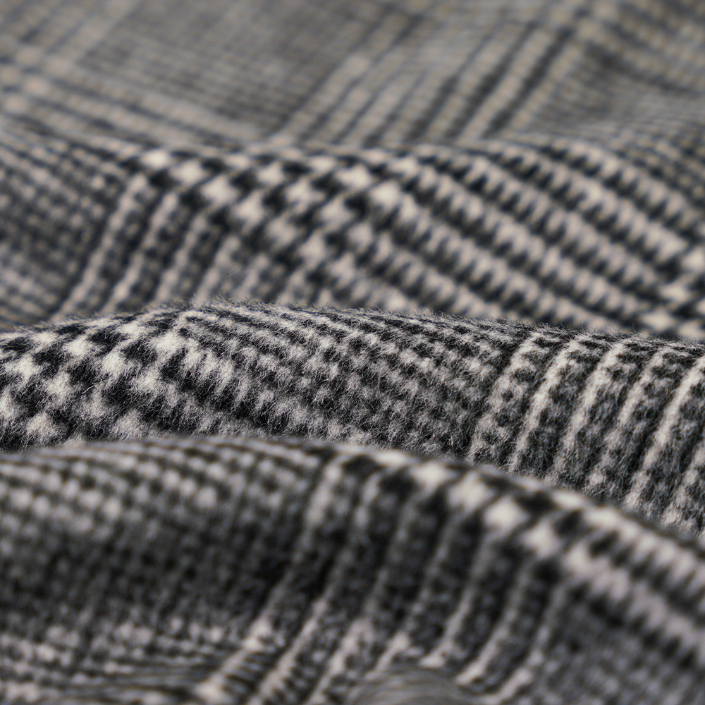 30% Ull, 60% Polyester, 10% Övriga Fiber, 610G/M, Svart Och Vit, Plädat ensidigt överdragstyg, ML-20001